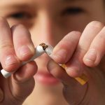 Strategi Berhenti Merokok Di Bulan Ramadhan Menurut Dokter