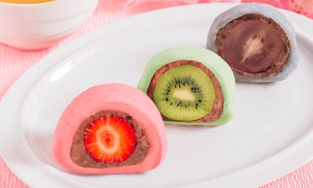 Mochi Daifuku Buah Segar: Variasi Rasa Matcha Dan Cokelat