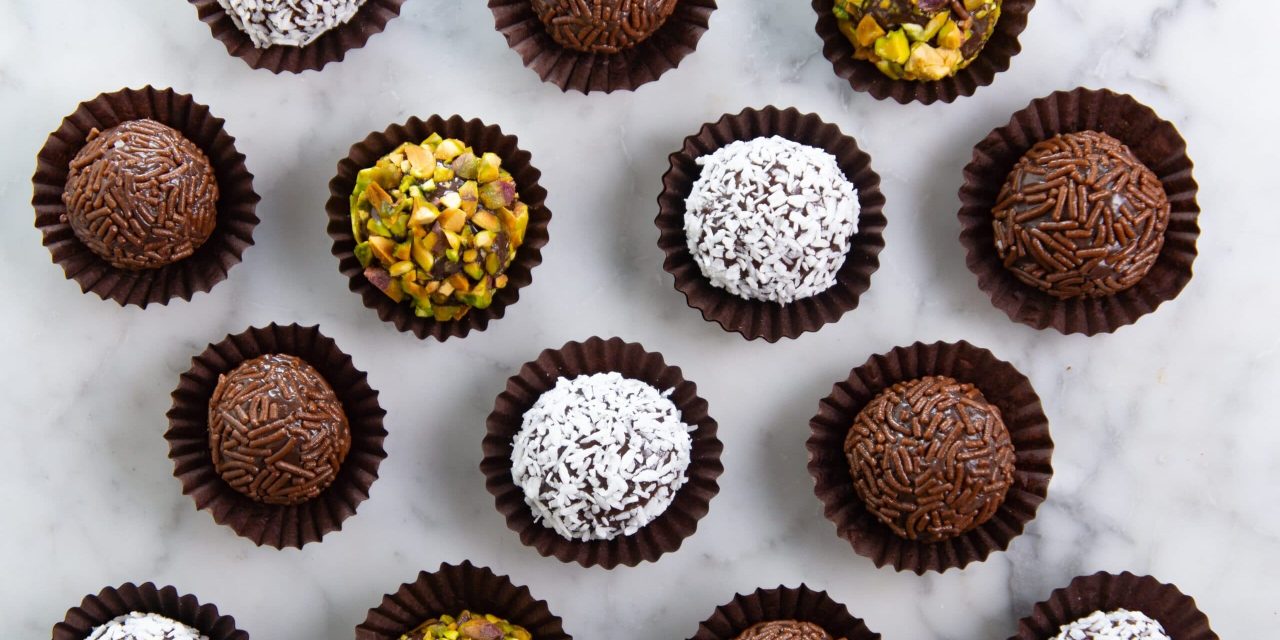 Brigadeiro Brasil: Bola Cokelat Penyelenggara Setiap Perayaan