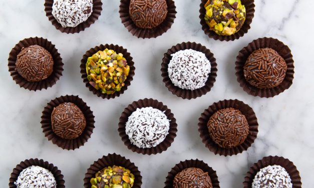Brigadeiro Brasil: Bola Cokelat Penyelenggara Setiap Perayaan