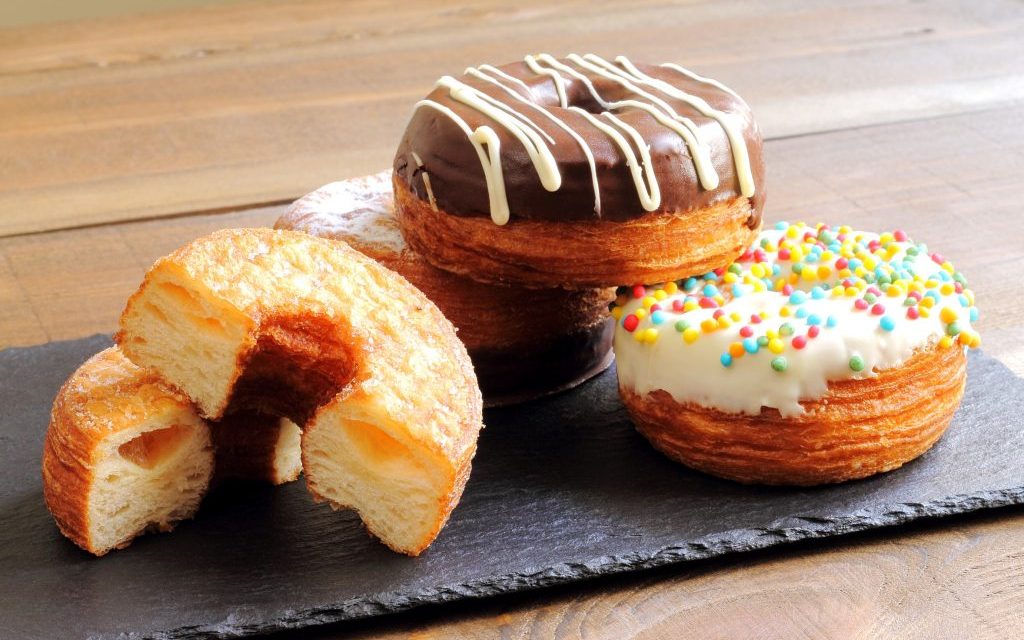 Cronut New York: Perpaduan Unik Adonan Croissant Dan Donat