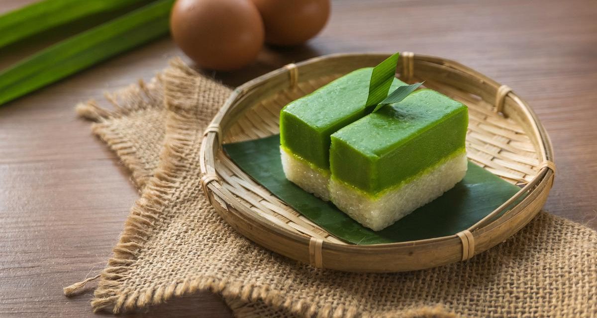 Ketan Srikaya Minang: Paduan Ketan Gurih Dan Srikaya Telur