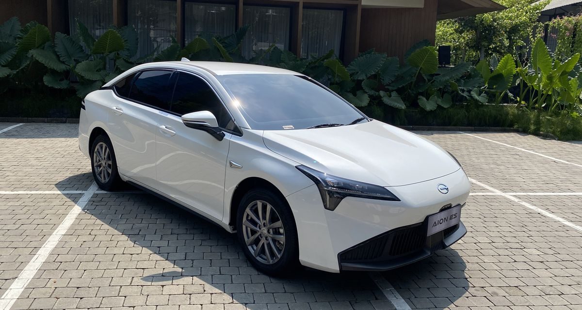 Sedan Listrik Aion ES Siap Antar Penumpang Soekarno-Hatta