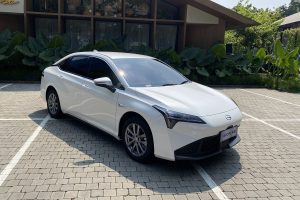 Sedan Listrik Aion ES Siap Antar Penumpang Soekarno-Hatta