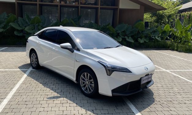 Sedan Listrik Aion ES Siap Antar Penumpang Soekarno-Hatta