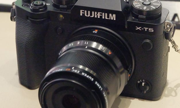 Fujifilm X-T5 Andalkan Sensor 40,2 MP Dan Stabilisasi 5 Sumbu