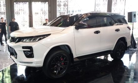 Toyota Fortuner 2.8 GR Sport 4×4: Hadirkan Monotube Dampers