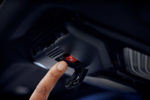 Viasat Dan BMW Sukses Uji Coba Panggilan Satelit Di Mobil
