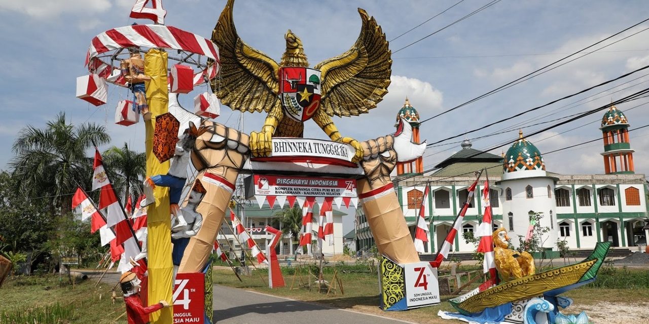 Hias Gapura Dan Promo Transportasi Umum Jelang 17 Agustus