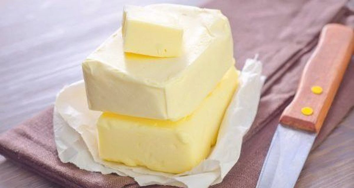 Trik Potong Mentega Beku Secara Presisi Pakai Pisau Hangat