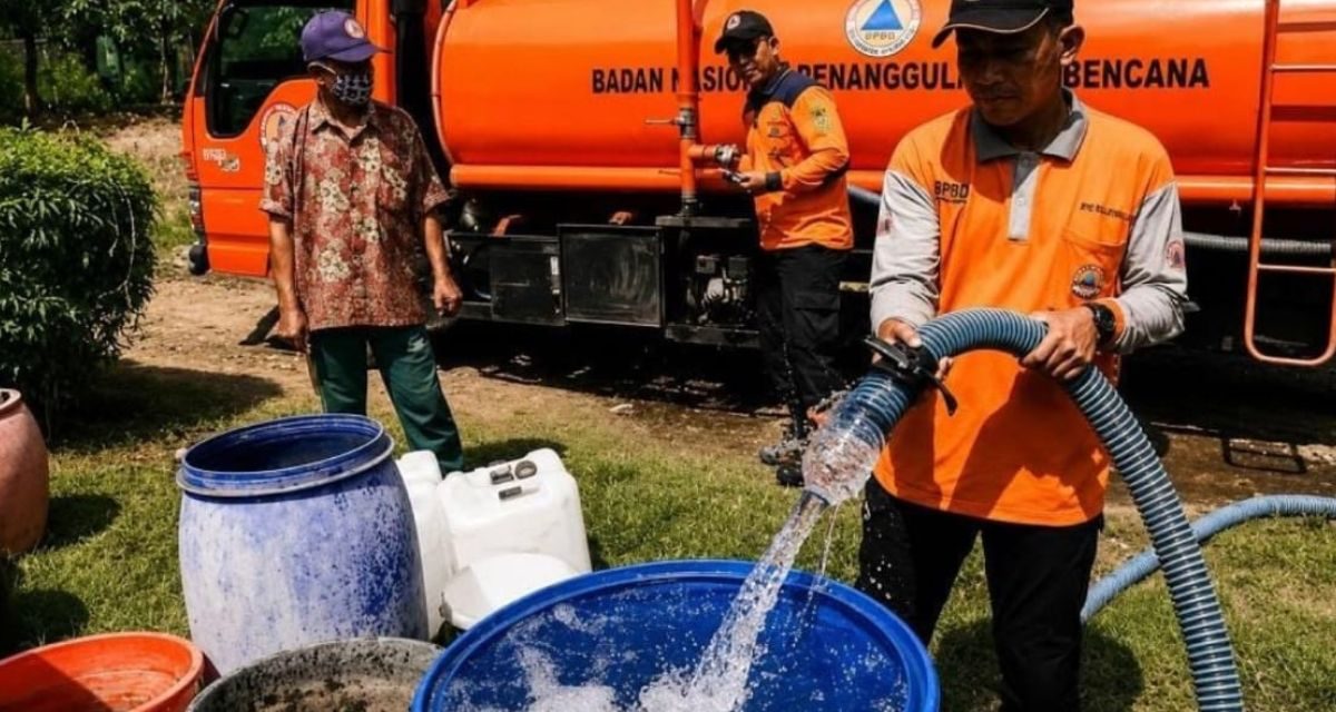 BPBD Jawa Timur Distribusikan Air Bersih Ke Daerah Terdampak