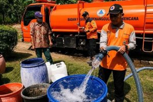 BPBD Jawa Timur Distribusikan Air Bersih Ke Daerah Terdampak