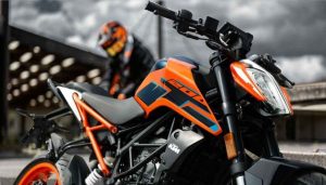 KTM Duke 200 GP Edition Rilis Di Indonesia, Terbatas 50 Unit!