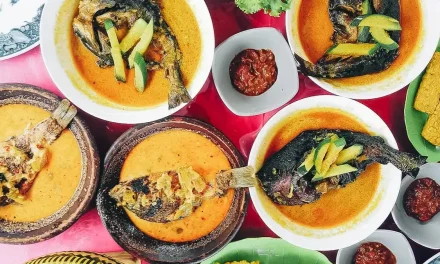 Gulai Taboh Khas Lampung: Ikan Bumbu Kuning Dan Buah Melinjo