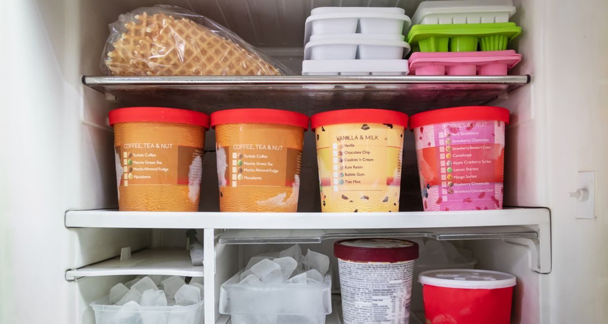 Trik Mencegah Es Krim Keras Saat Disimpan Di Freezer