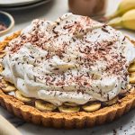 Menikmati Banoffee Pie Renyah Dengan Lapisan Pisang Segar